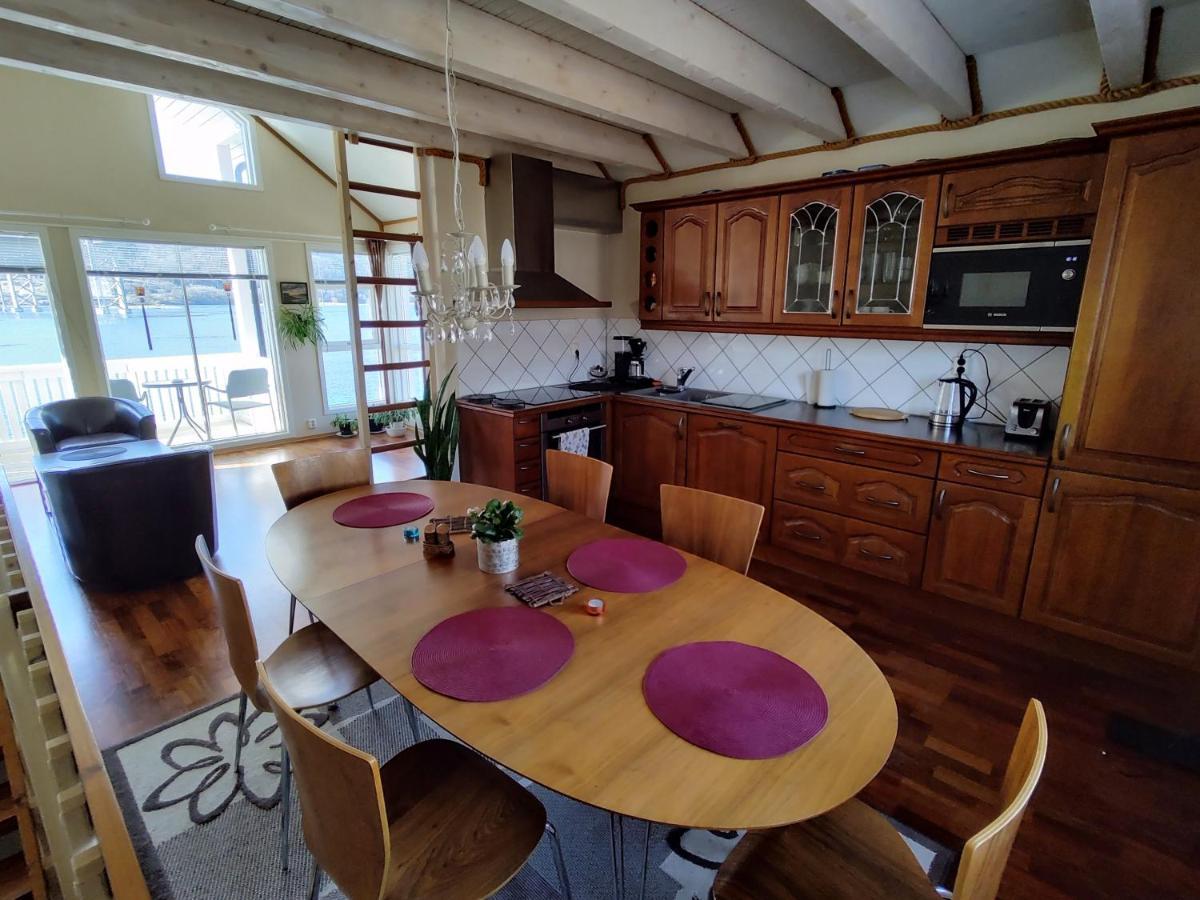 Tjeldsundbrua Overnatting - Sjohus1 Evenskjer Exterior foto